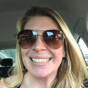 Meet your Posher, Anne